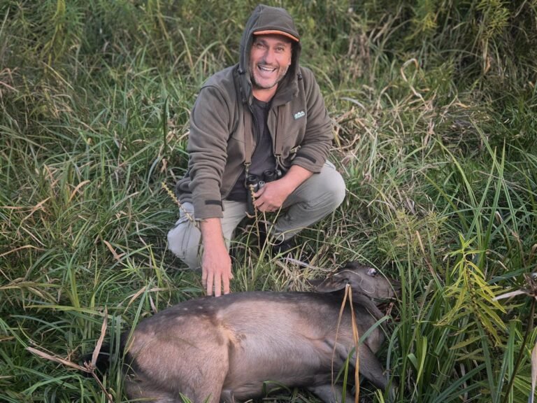 forest-to-fork-nsw-hunting-guide-state-forest-hunt-happy-guests-12