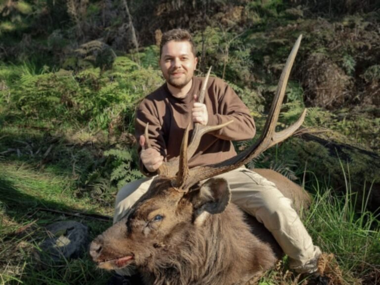 forest-to-fork-nsw-hunting-guide-state-forest-hunt-happy-guests-14